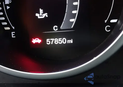 2018 Fiat 500X Pop Fwd z USA, uszkodzony, nr VIN ZFBCFXAB5JP681952